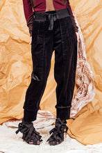Load image into Gallery viewer, AW25 REILLY STRAIGHT LEG PANT - OBSIDIAN CORD