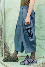 Load image into Gallery viewer, SL26 SHOSAI WRAP PANTS - DENIM CHAMBRAY