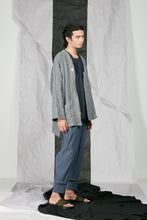 Load image into Gallery viewer, Crinkled Linen Unisex Kimono Zip Jacket with Pockets
