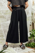 Load image into Gallery viewer, Black linen viscose flowy palazzo pants