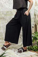 Load image into Gallery viewer, Soft Viscose Linen Black Wide Leg Pants