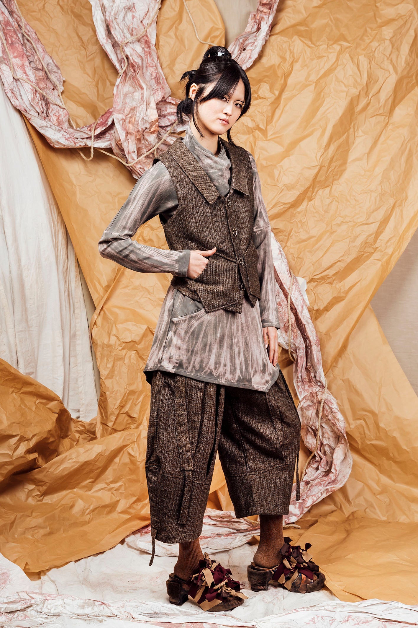 【SATIIIZ】Kallen Nylon Hood Vest Kallen Vest – Cinq à Sept