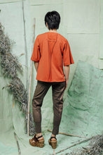 Load image into Gallery viewer, SL26 CASSIA UNISEX KNIT TOP - APEROL TAN