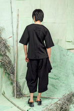 Load image into Gallery viewer, SL26 CASSIA UNISEX KNIT TOP - OBSIDIAN