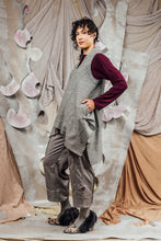 Load image into Gallery viewer, AW26 FIANE WRAP VEST - ASH SLUB