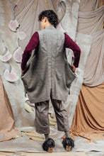Load image into Gallery viewer, AW26 FIANE WRAP VEST - ASH SLUB
