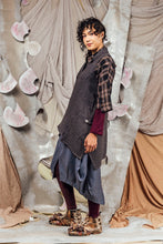 Load image into Gallery viewer, AW26 FIANE WRAP VEST - MERLOT CHEVRON