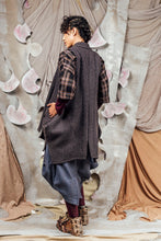 Load image into Gallery viewer, AW26 FIANE WRAP VEST - MERLOT CHEVRON