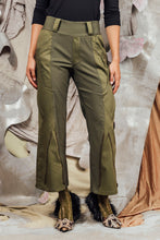 Load image into Gallery viewer, AW26 IDRIS FLARE ZIP PANTS - FOREST KHAKI