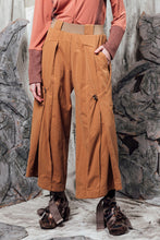 Load image into Gallery viewer, AW24 LYNDON BUTTON FLARE PANTS - CAMEL