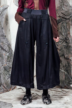 Load image into Gallery viewer, AW24 LYNDON BUTTON FLARE PANTS - DEEP INK