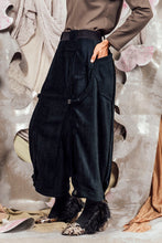 Load image into Gallery viewer, AW26 LYNDON BUTTON FLARE PANTS - OBSIDIAN CHENILLE