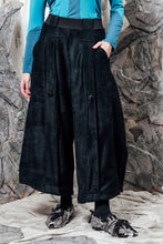 Load image into Gallery viewer, AW24 LYNDON BUTTON FLARE PANTS - OBSIDIAN CHENILLE