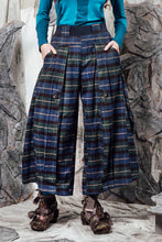 Load image into Gallery viewer, AW24 LYNDON BUTTON FLARE PANTS - JADE TARTAN