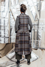 Load image into Gallery viewer, Womenswear long tunic wool vest