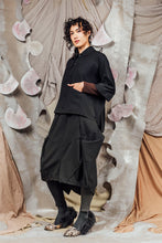 Load image into Gallery viewer, AW26 MAREN BOXY SHIRT JACKET - OBSIDIAN
