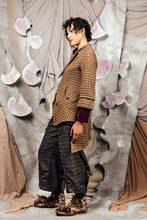 Load image into Gallery viewer, AW26 MASARO DETACHABLE JACKET - SIENNA HOUNDSTOOTH