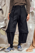 Load image into Gallery viewer, AW26 ORFEO ZIP LEG WIDE PANTS - OBSIDIAN