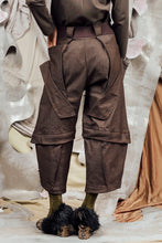 Load image into Gallery viewer, AW26 ORFEO ZIP LEG WIDE PANTS - TOBACCO