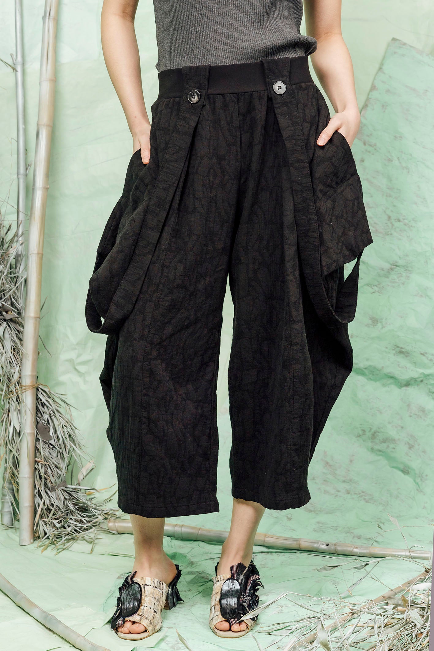SL26 SHOSAI WRAP PANTS - OBSIDIAN JACQUARD