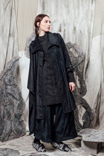 Load image into Gallery viewer, AW24 THORNE DRAPE TRENCH - OBSIDIAN CHENILLE