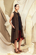 Load image into Gallery viewer, SL27 VELEDA DUSTER VEST - BURNT UMBER