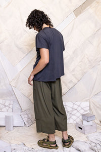RS25 KAI ASYMMETRIC POCKET TEE - CHARCOAL