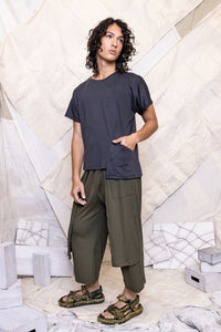 RS25 KAI ASYMMETRIC POCKET TEE - CHARCOAL