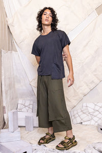RS25 KAI ASYMMETRIC POCKET TEE - CHARCOAL