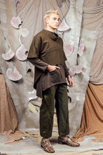 Load image into Gallery viewer, AW26 CIELO CROP POCKET TOP - OLIVE ARMY