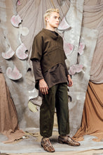 Load image into Gallery viewer, AW26 CIELO CROP POCKET TOP - OLIVE ARMY