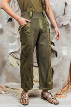 Load image into Gallery viewer, AW26 IDRIS FLARE ZIP PANTS - FOREST KHAKI