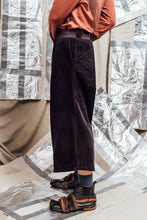 Load image into Gallery viewer, AW23 JUNG BUTTON FLARE PANTS - EGGPLANT