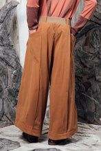 Load image into Gallery viewer, AW24 LYNDON BUTTON FLARE PANTS - CAMEL