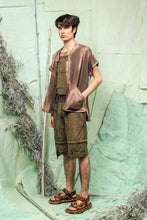 Load image into Gallery viewer, SL26 MANI CONVERTIBLE SQUARE TOP - KHAKI SALMON