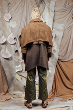 Load image into Gallery viewer, AW26 MASARO DETACHABLE JACKET - SIENNA HOUNDSTOOTH