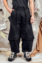 Load image into Gallery viewer, AW26 ORFEO ZIP LEG WIDE PANTS - OBSIDIAN