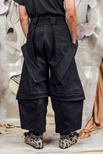Load image into Gallery viewer, AW26 ORFEO ZIP LEG WIDE PANTS - OBSIDIAN