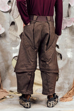 Load image into Gallery viewer, AW26 ORFEO ZIP LEG WIDE PANTS - TOBACCO