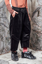 Load image into Gallery viewer, AW24 PLICA DOUBLE CUFF PANTS - OBSIDIAN