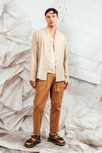 Load image into Gallery viewer, SL25 ROANIN TAILORED SHIRT JACKET - SANDSTONE