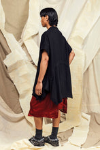 Load image into Gallery viewer, SL27 SANTALI RUCHE FLARE TOP - OBSIDIAN