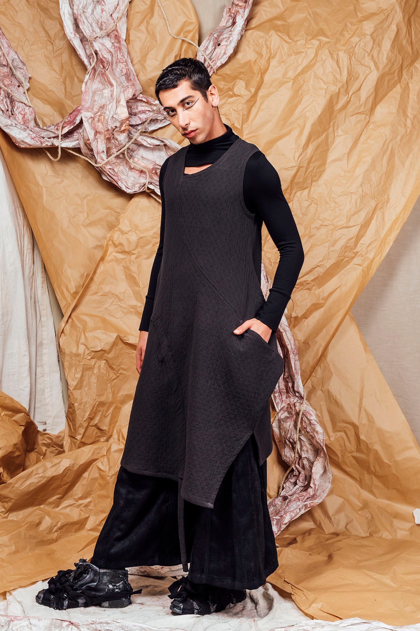 AW25 SHURI RUCHE TUNIC DRESS - ONYX JACQUARD – JUDE Modern Artisan 