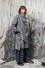 Load image into Gallery viewer, AW24 THORNE DRAPE TRENCH - RIVERSTONE PLAID