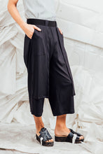 Load image into Gallery viewer, SL25 TORHI WIDE LEG PANTS - OBSIDIAN RIB