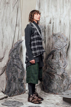 Load image into Gallery viewer, AW24 UZURI ZIP VEST - OBSIDIAN PLAID