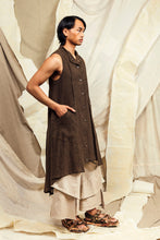 Load image into Gallery viewer, SL27 VELEDA DUSTER VEST - BURNT UMBER