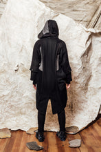 Load image into Gallery viewer, AW22 CICADA ZERO-WASTE COAT - OBSIDIAN GRAPHITE // SIZE 4