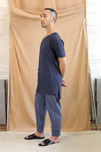 Load image into Gallery viewer, mens split back long line tee