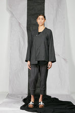 Load image into Gallery viewer, Italian Wool Suiting Women&#39;s Unisex Kimono Zip Jacket